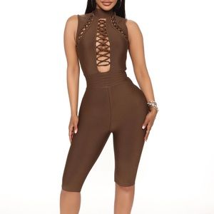 FASHION NOVA